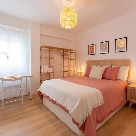 דירות Malaga Lux Oasis - Modern 3Br, Fast Wifi, Smarttv מראה חיצוני תמונה