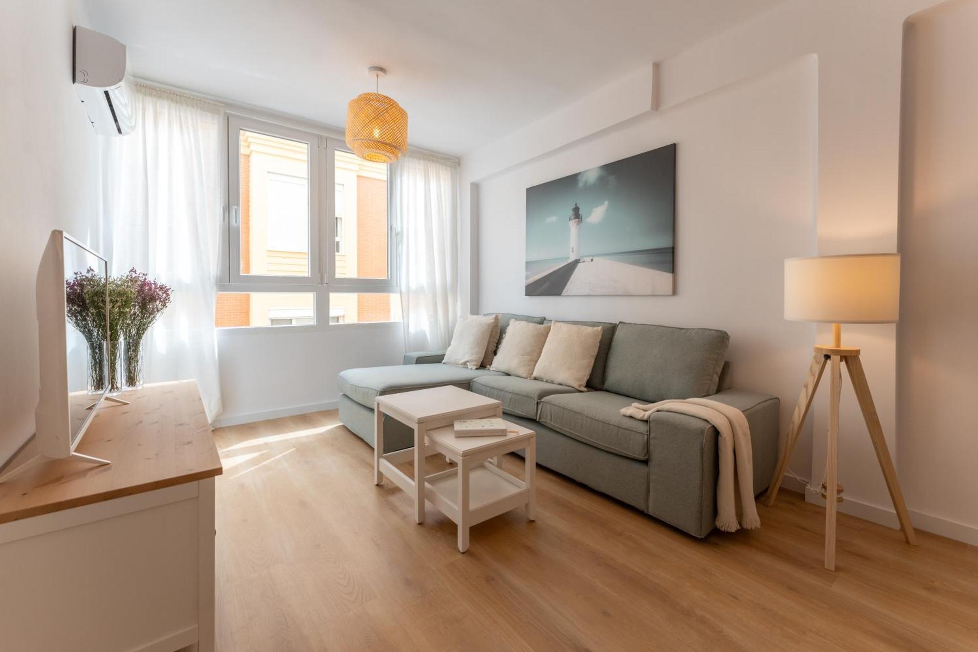 דירות Malaga Lux Oasis - Modern 3Br, Fast Wifi, Smarttv מראה חיצוני תמונה